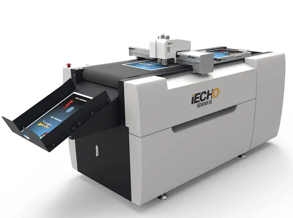 Cortador Digital IECHO PK Plus - 29.5" x 20.8" (750mm x 530mm)